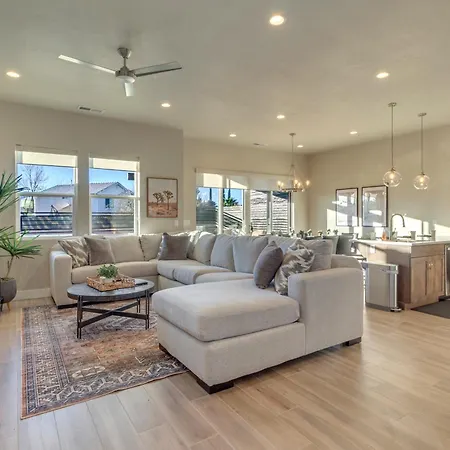Ocotillo Springs Resort 40 Private Hot Tub, Community Pool, And More